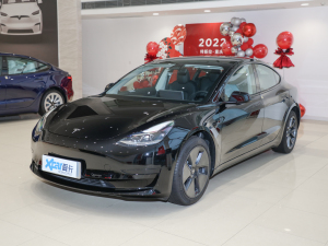 2022 rear-wheel drive version with 45 degrees front left 2022 rear-wheel drive version with 45 degrees front left