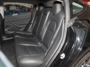 2022 rear-wheel-drive rear seats 2022 rear-wheel-drive rear seats