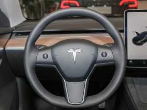 2022 rear-wheel-drive steering wheel 2022 rear-wheel-drive steering wheel