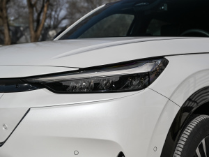 2022 E dynamic headlights 2022 E dynamic headlights