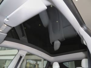 2022 rear-wheel-drive sunroof