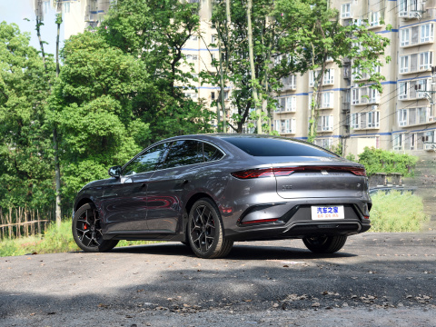 2022 EV Creation Edition 715KM Front-Drive Flagship