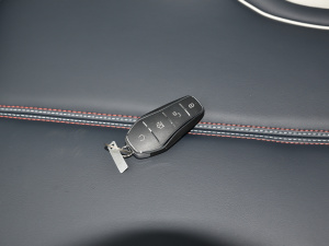 2021 400KM luxury car key