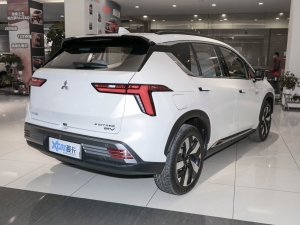 2022 hardcore version right rear 45 degrees