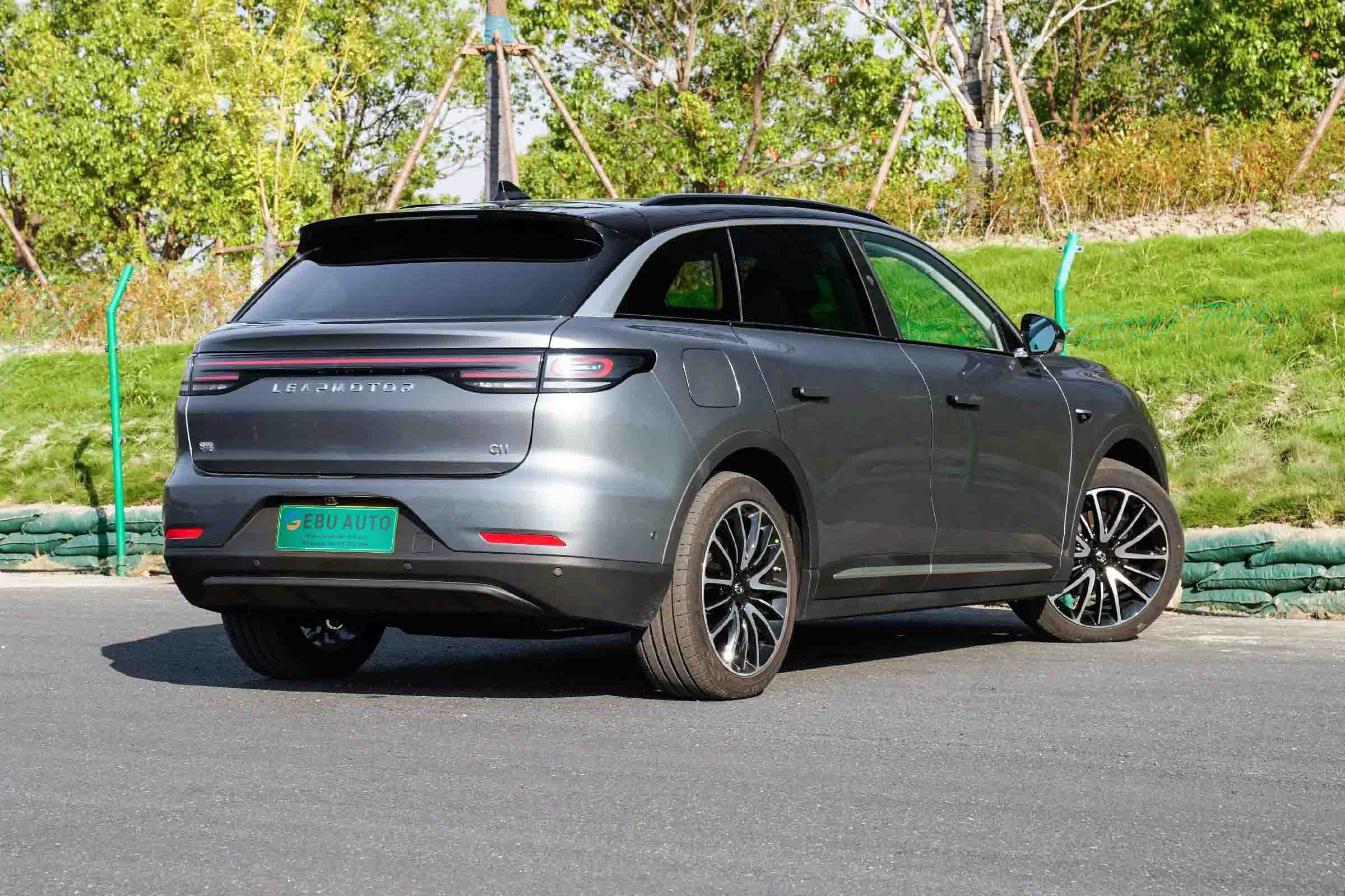LeapMotor C11 Pictures-LeapMotor Car Car Picture Collection-EBU AUTO. When looking for a car or buying a car, choose EBU cars, the price is low, and the funds are worry-free