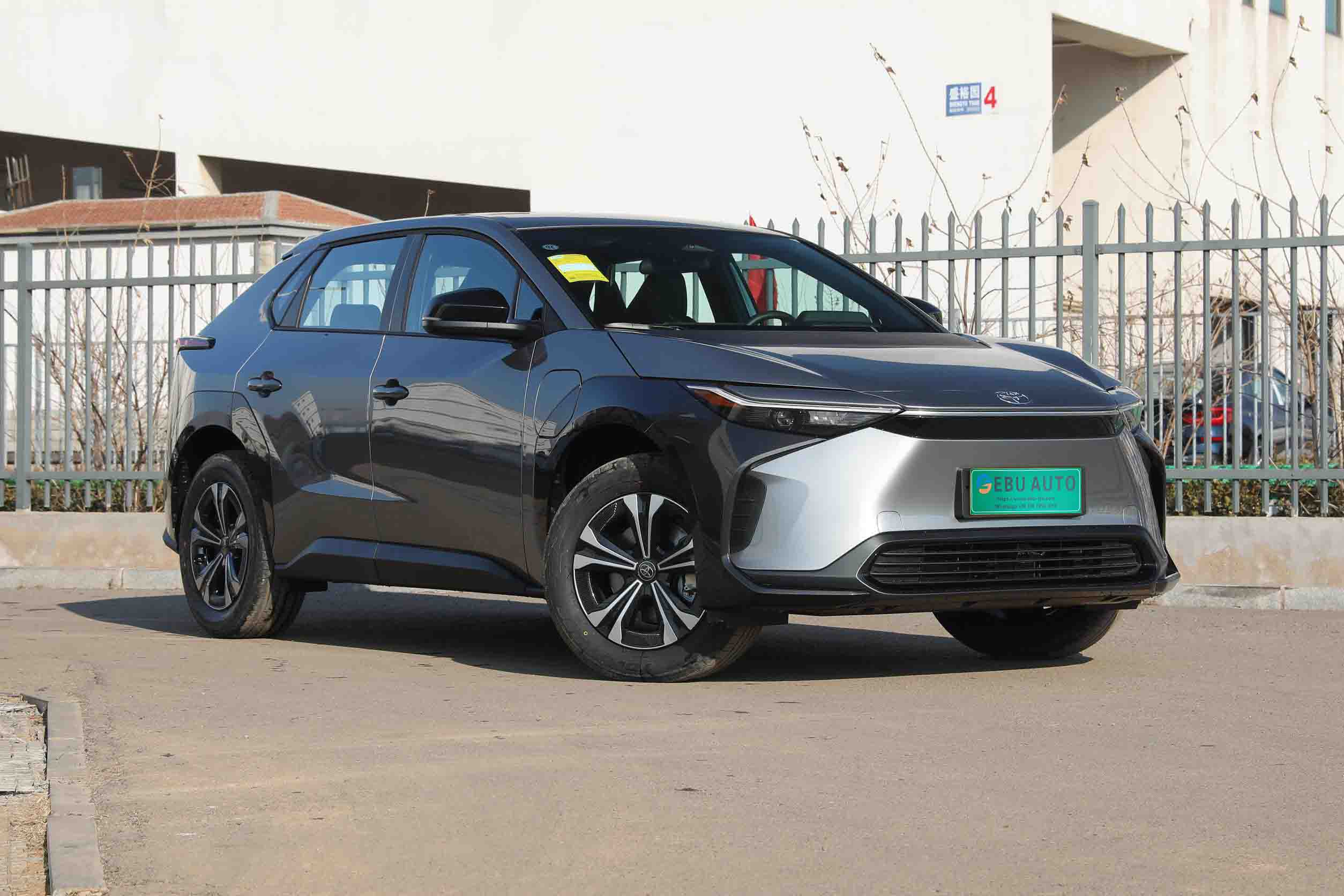 GAC Toyota bZ4X Pictures-GAC Toyota bZ4X Picture Collection-EBU AUTO. When looking for a car or buying a car, choose EBU cars, the price is low, and the funds are worry-free