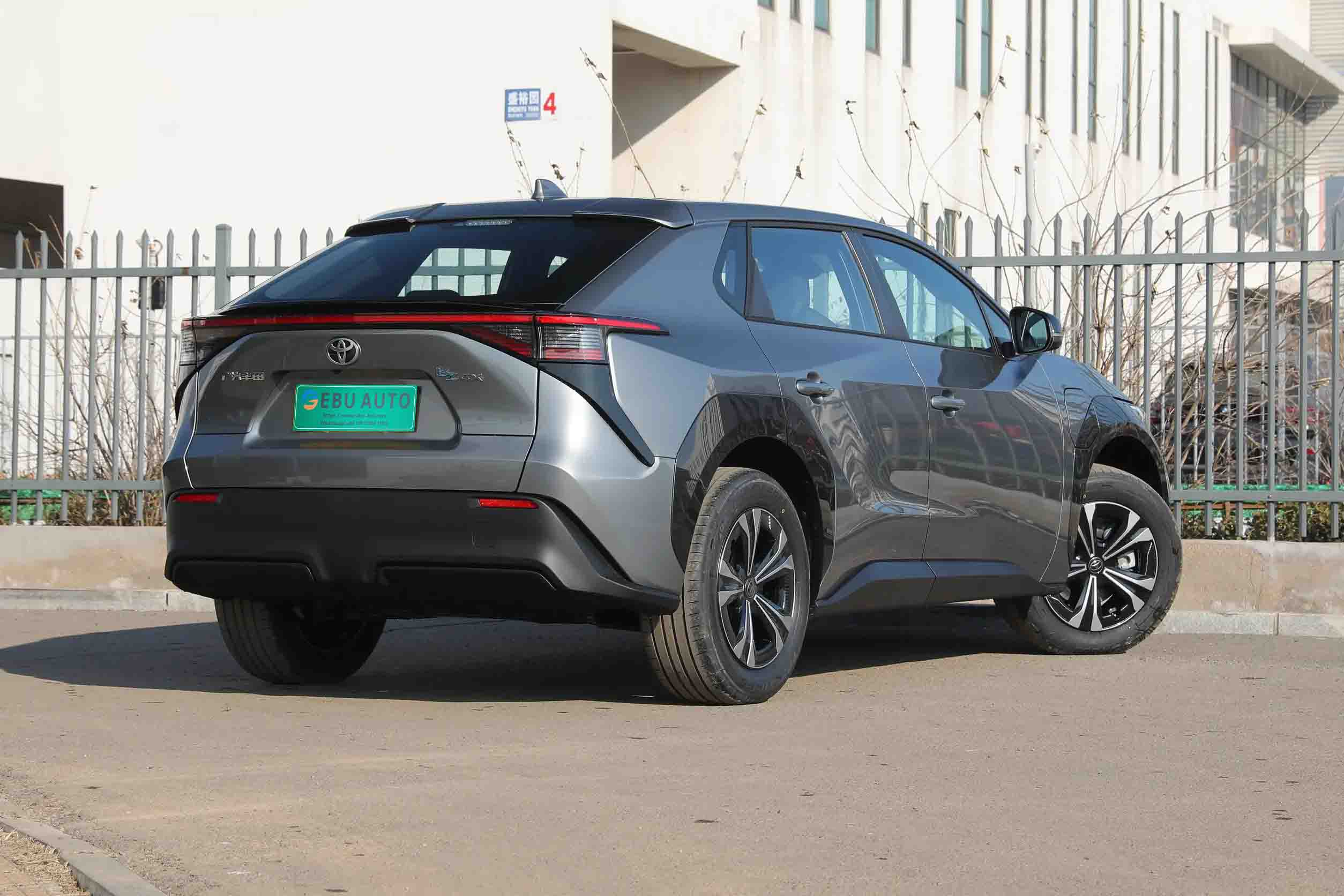 GAC Toyota bZ4X Pictures-GAC Toyota bZ4X Picture Collection-EBU AUTO. When looking for a car or buying a car, choose EBU cars, the price is low, and the funds are worry-free