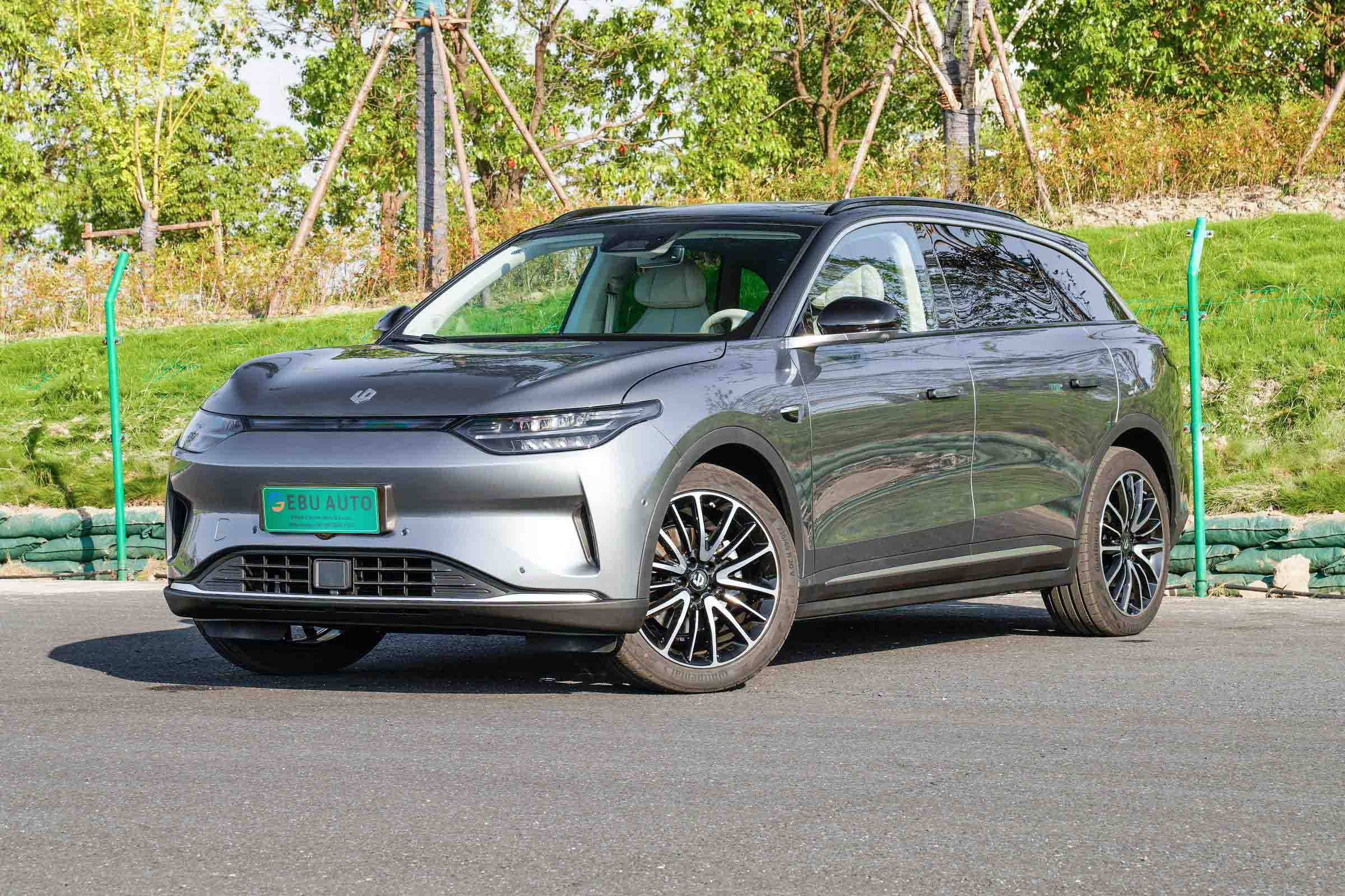 LeapMotor C11 Pictures-LeapMotor Car Car Picture Collection-EBU AUTO. When looking for a car or buying a car, choose EBU cars, the price is low, and the funds are worry-free