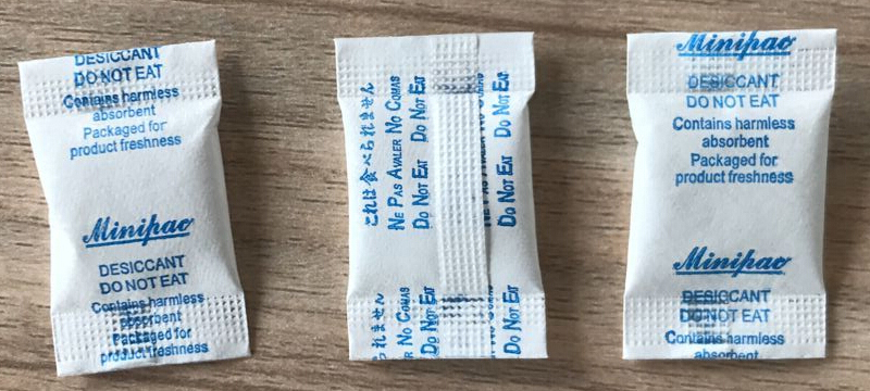 The difference between deoxidizer and desiccant?