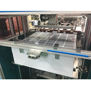 Máquina de corte e vinco para cartas de pôquer