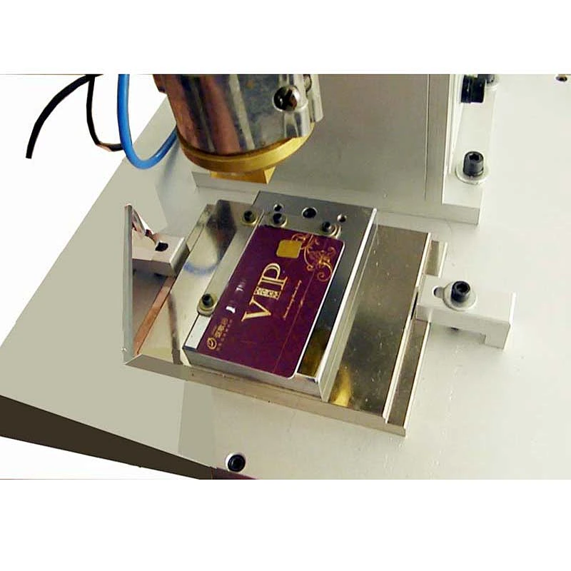 Machine d'implantation de carte à puce manuelle YII-1