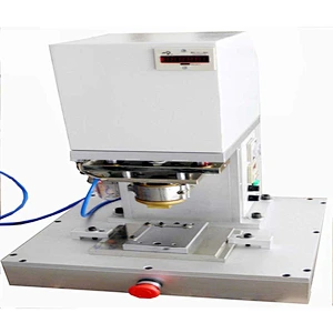Machine d'implantation de carte à puce manuelle YII-1