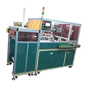 Máquina de corte e vinco para cartas de pôquer