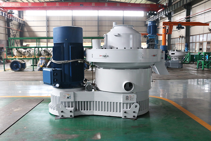 Biomass pellet machine