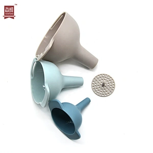 New Arrival Kitchen Accessories Multi Use 3pcs Funnel Set with Removable Strainer for Transferring Liquid