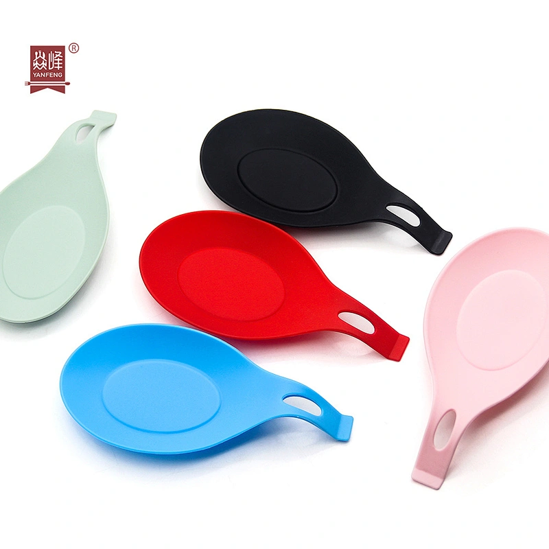 Food Grade Kitchen Tools Insulation Spoon Rest Heat Resistant Silicone Spoon Mat