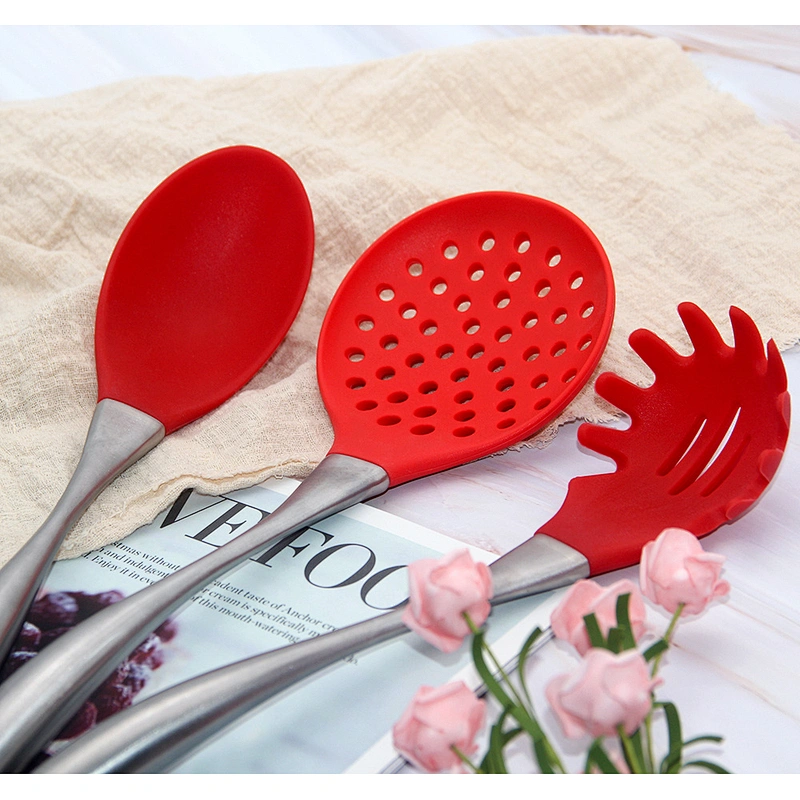 top sale Professional 6 pieces stainless steel Handle silicone kitchen utensils