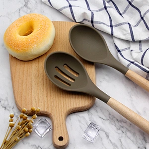 silicone material kitchen accessories with reasonable 10 pcs kitchen utensils set family use
