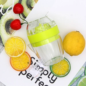 2021Hot selling acrylic commercial hand lemon juicer squeezer manual fruit orange plastic lemon lime squeezer