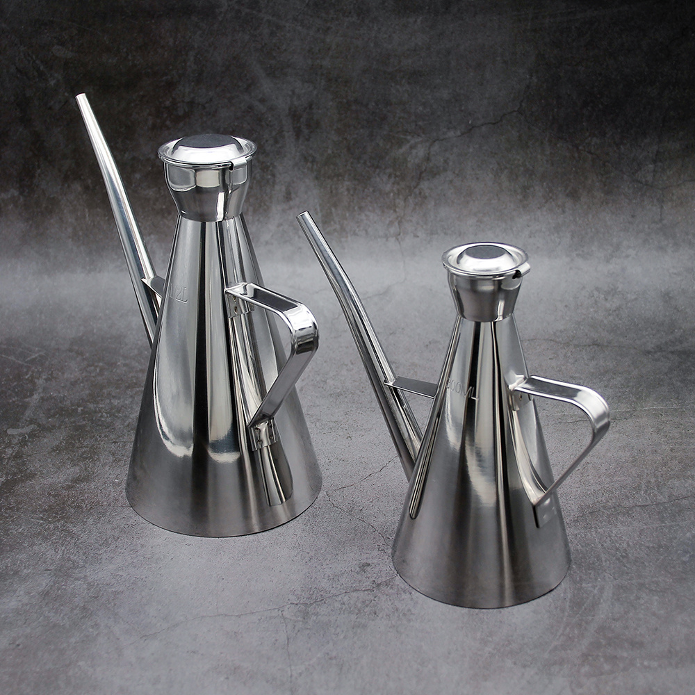 YF Available in 3 Sizes Kitchen Container Tools Leakproof Oil Can Stainless Steel Oil Pot With Handle
