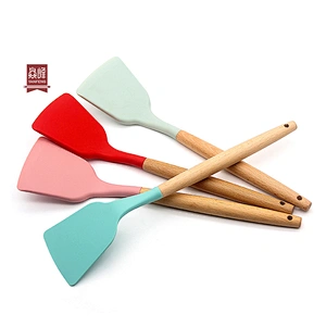 RTS OEM color ultra heat resistant up to 230C Kitchen silicone egg turner with beech handle