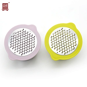 Hot Selling Vegetable & Fruits Tools Portable 4 in 1 Manual Juicer Lemon Squeezer with Container