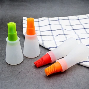 YF Kitchen BBQ Brushes Available in 3 Styles Bakeware Tools High Temperature Resistant with Oil Bottle Silicone Oil Brush