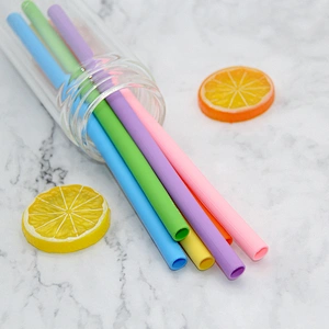 YF Portable Colored Silicone Drinking Straw BPA Free Food Grade Reusable Drinking Straw with Clean Brush
