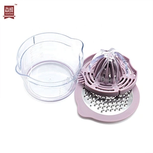 Hot Selling Vegetable & Fruits Tools Portable 4 in 1 Manual Juicer Lemon Squeezer with Container