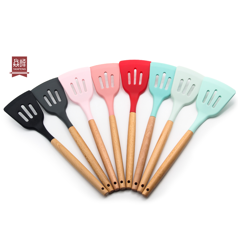 Ready To Ship high quality durable food grade Kitchen silicone slotted turner with beech handle