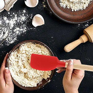 Non-stick silicone spatula Non-Stick Cookware Heat Resistant Kitchen Cooking Utensil Silicone Spatula with Wooden Handle