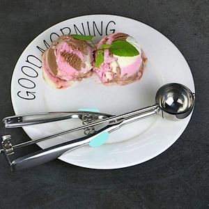 Stainless Steel Ice Cream Scoop Kitchen Accessories Multi-Function Ice Cream Spoon with Handle Ice Cream Makers