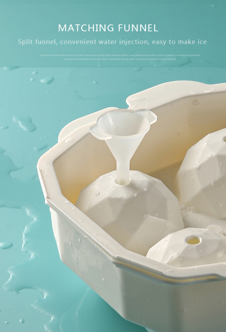 ice cube tray with lid
