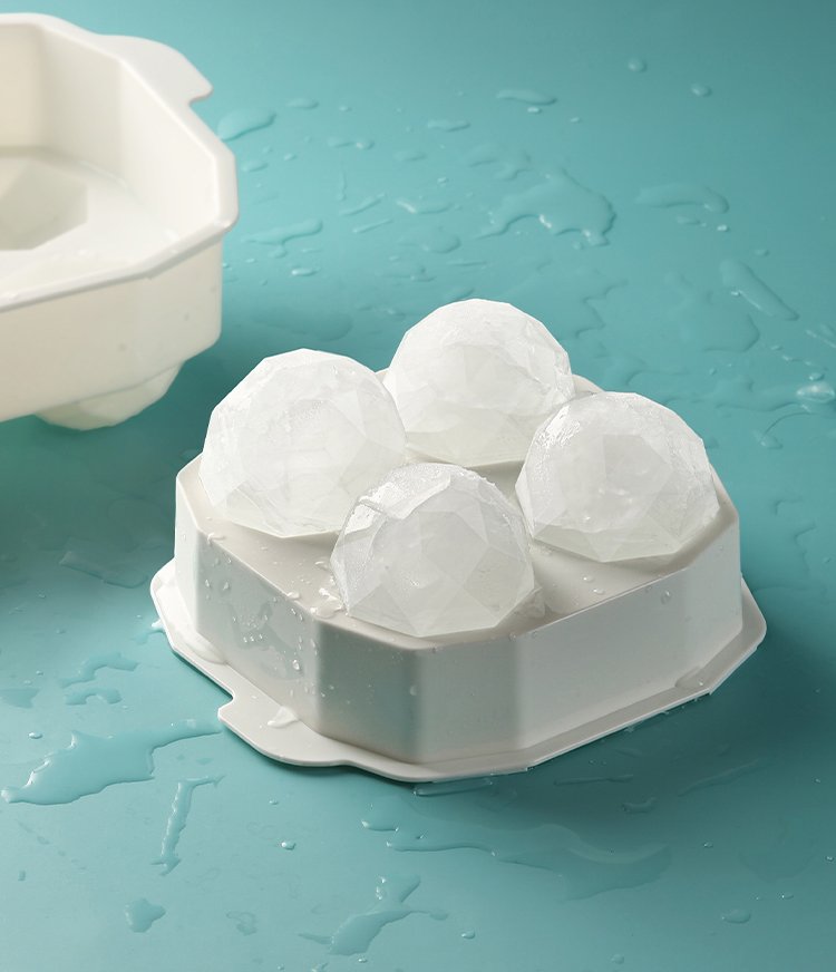 Wholesale Custom ice ball maker Reusable Ice Molds Sphere Whiskey Round Brill Ice Cube Tray with Lid
