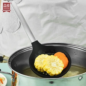 Kitchen Gadgets 304 Stainless Steel Holder Slotted Spoon Scoop Strainer Colander Kitchen Utensil Silicone Skimmer