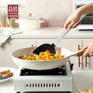 Best Seller High Quality Stainless Steel Kitchen Turner Shovel Non-slip Cooking Utensils Tools Silicone Turner With Long Handle