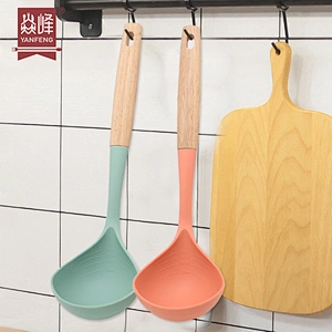 Amazon Products High Quality Kitchen Accessories Silicone Kitchen Ladle Non Stick Heat Resistant Silicone Soup Ladle