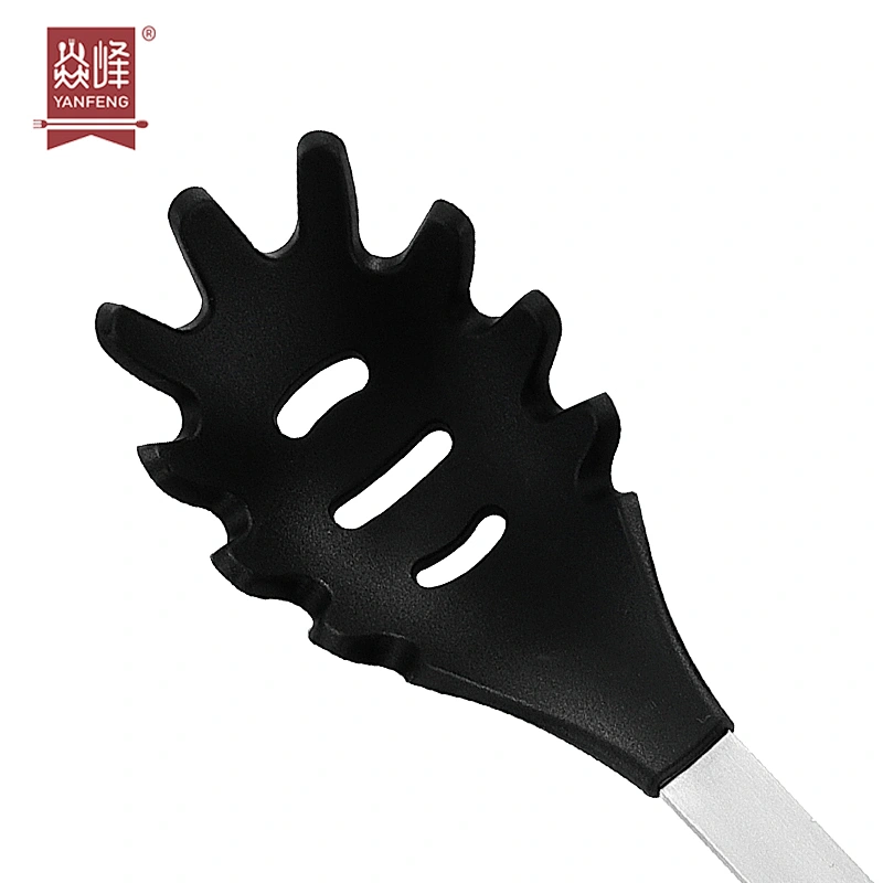 High Quality Stainless Steel Slotted Spaghetti Strainer Server Spoon Kitchen Accessories Silicone Pasta Spaghetti Server