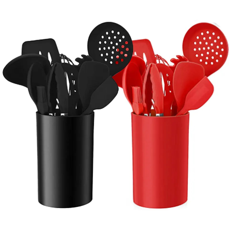 Silicone kitchen utensilis