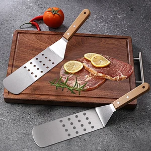 Stainless Steel Bbq Turner Spatula Grill Accessories Griddle Scraper Bbq Spatula With Wooden Handle For Bbq Grills