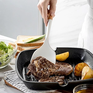 13pcs In 1 Set Wooden Handle Kitchenware Non Stick Kitchen Accessories Silicone Cooking Kitchen Utensil Set