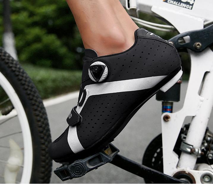 Factory Wholesale Plus size unlocked men women cycling shoes outdoor road bike shoes anti slip mountain bike shoes