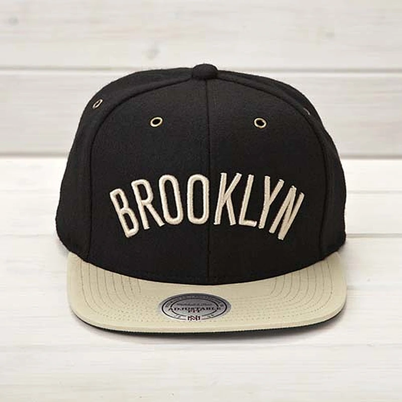Snapback cap