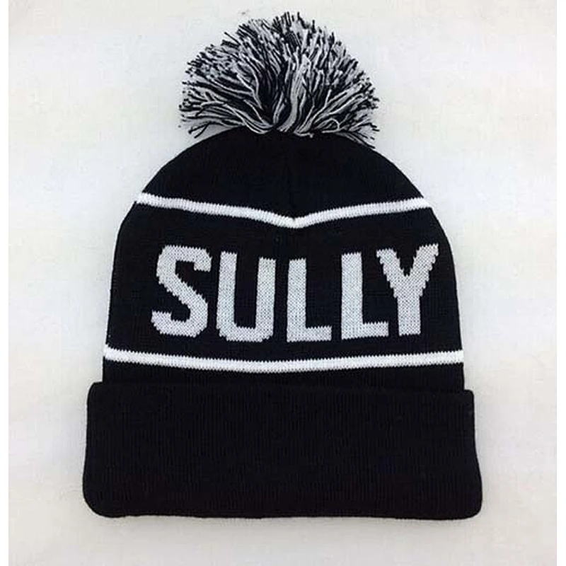 Jacquard pom beanie