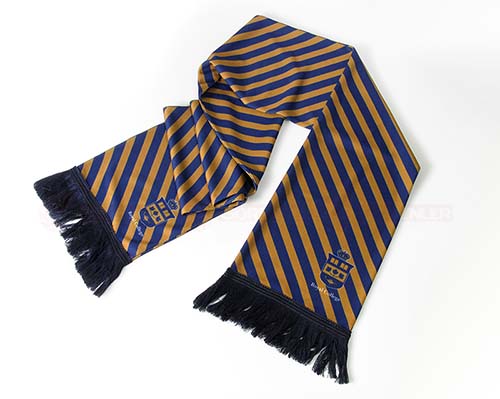 Printed fan scarf