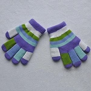 Knitted glove
