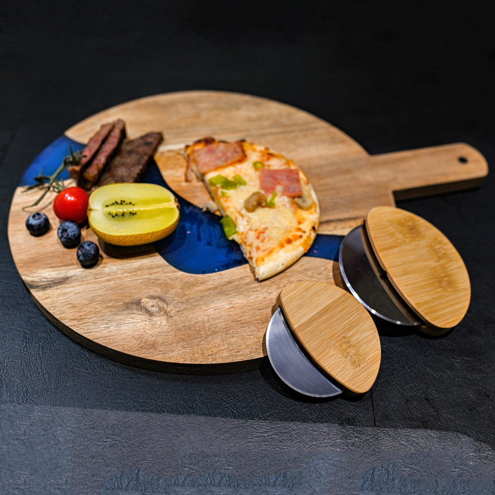 Epoxy Resin w/Wooden Cutting Board