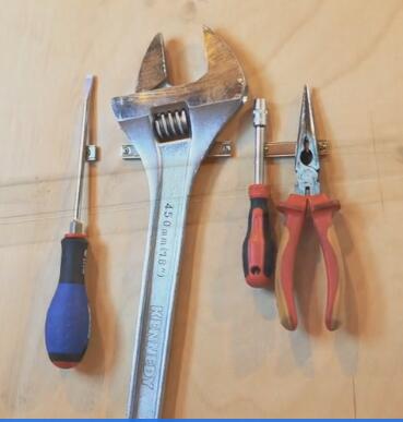 channel magnets for tool using