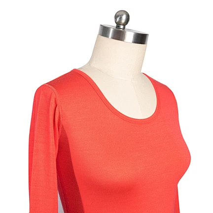 the collar of the Merino Base Layer