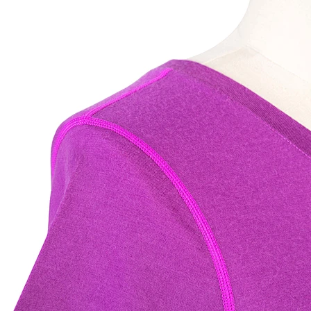 the detail of Women's Merino Wool O-Neck T-shirt